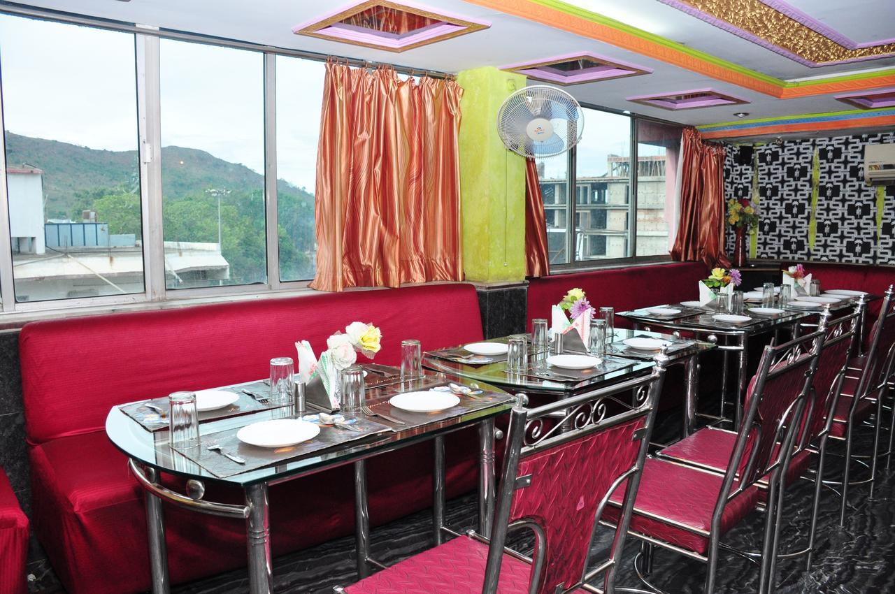 Aastha Hotel Rourkela Eksteriør billede